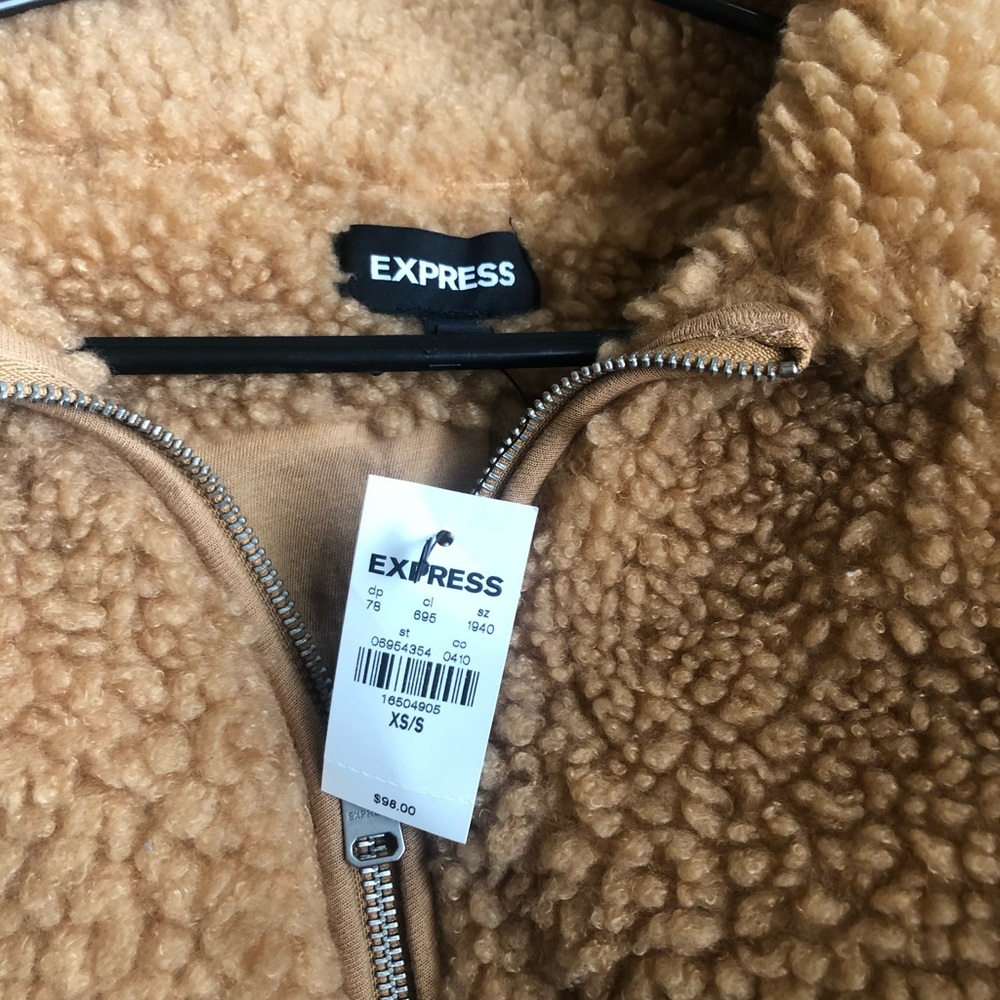 Express Teddy Jacket - Picture 2 of 2